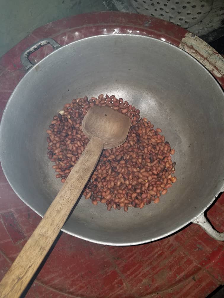 Roasting peanuts